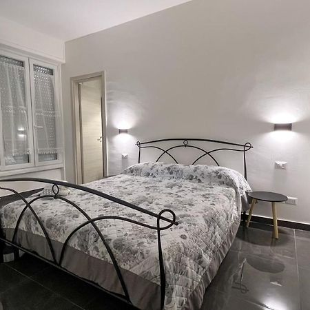B&B Ladislaus Ladispoli Exteriör bild
