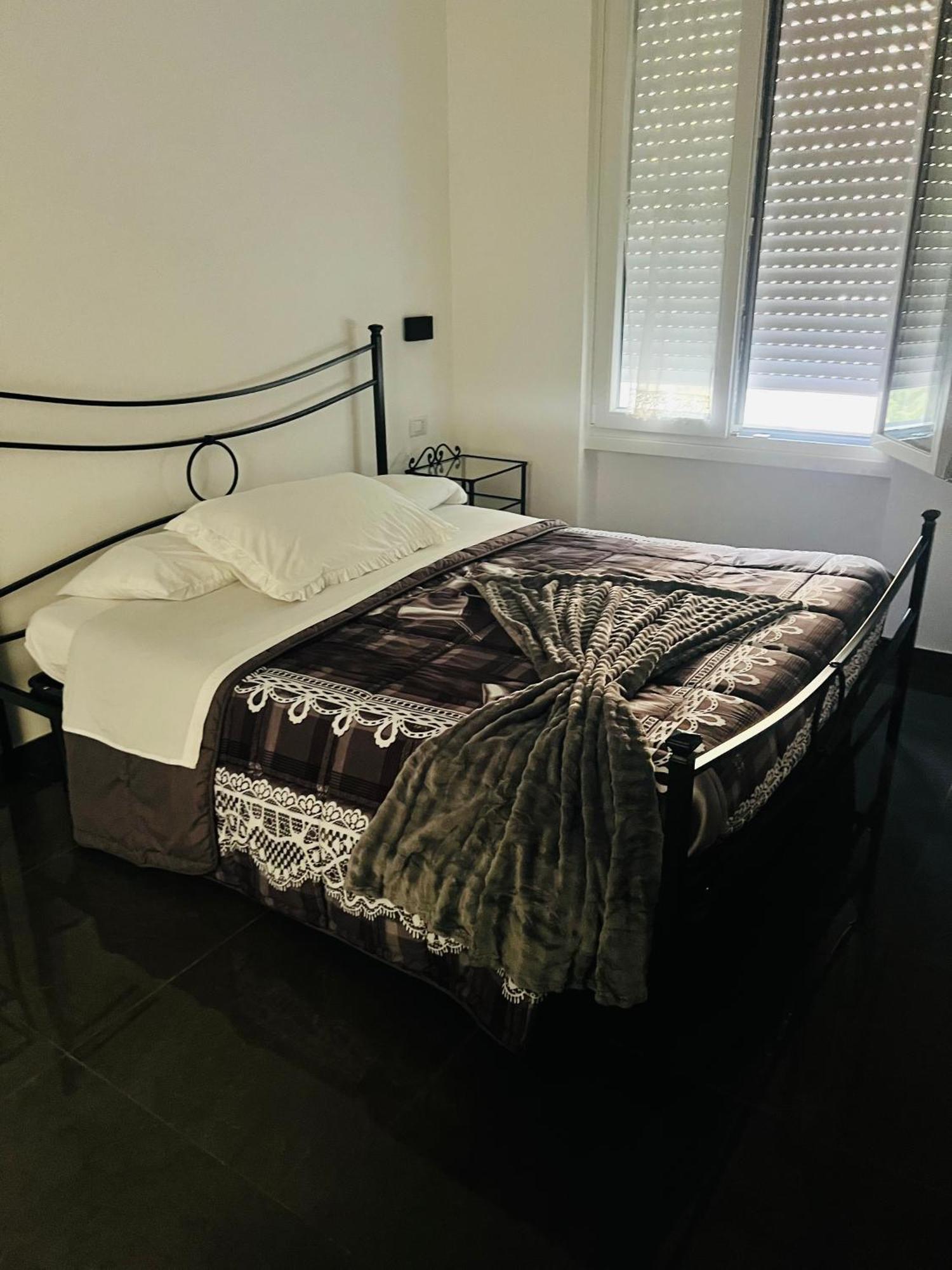B&B Ladislaus Ladispoli Exteriör bild